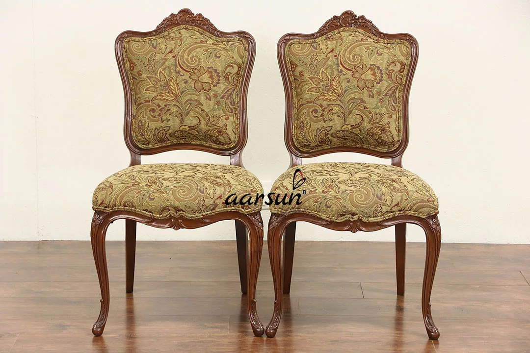 Wooden Traditional Style Dining Set view 3
