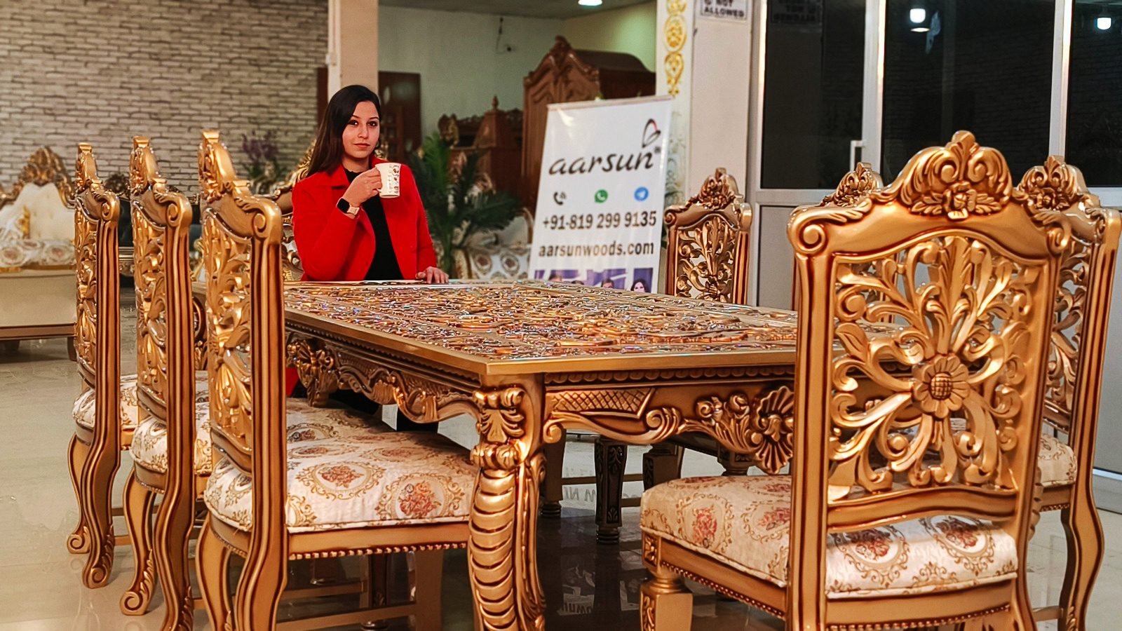 Gold Rush Dining Set in Teak Wood