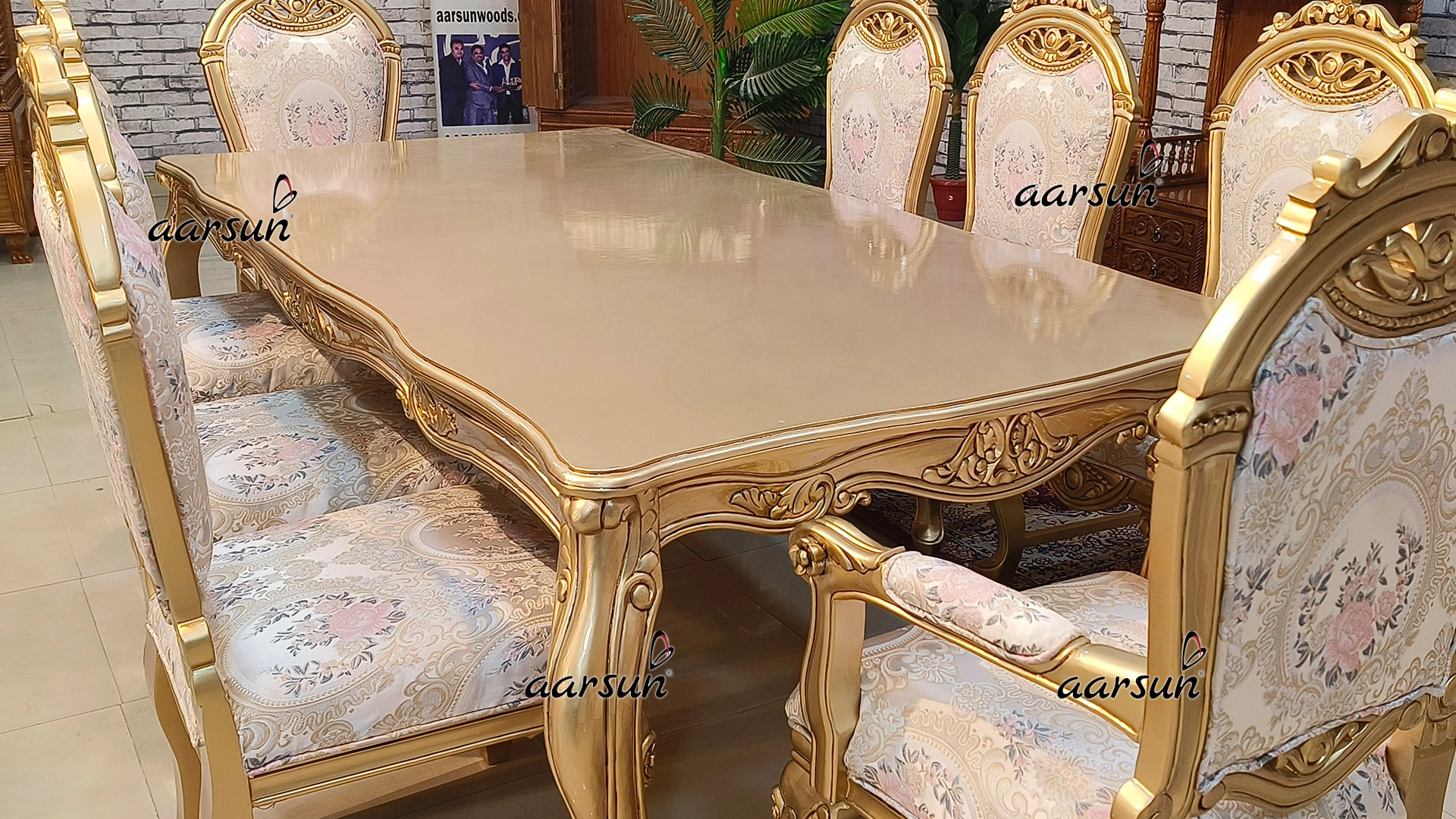 Victorian- Classical 8 seater Dining Set view 7